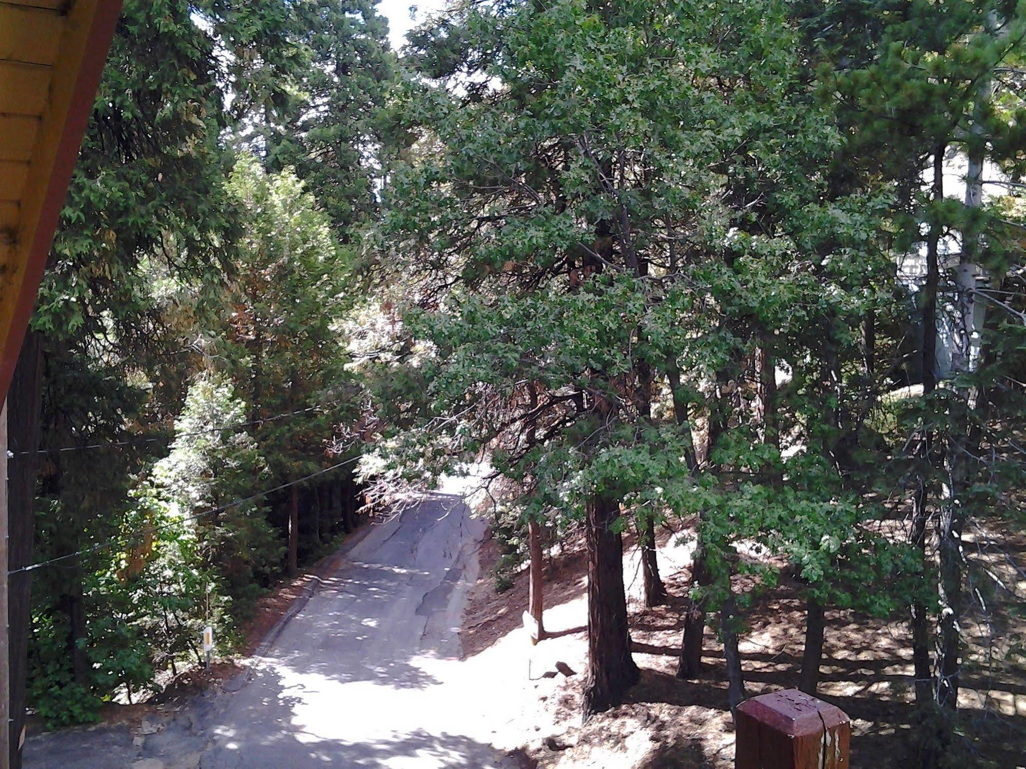 Arrowhead Mountain Inn Lake Arrowhead Exterior photo