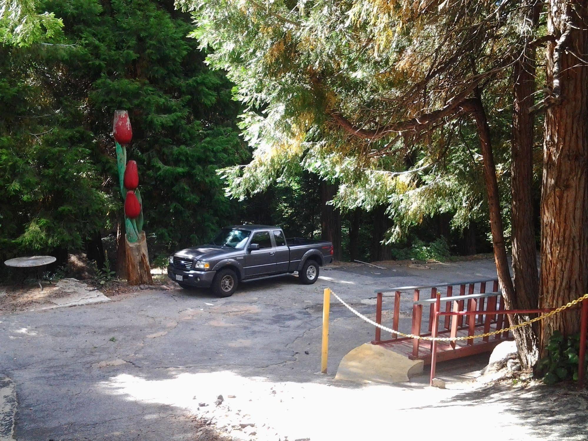 Arrowhead Mountain Inn Lake Arrowhead Exterior photo
