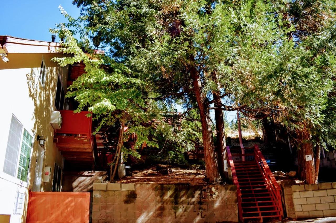 Arrowhead Mountain Inn Lake Arrowhead Exterior photo